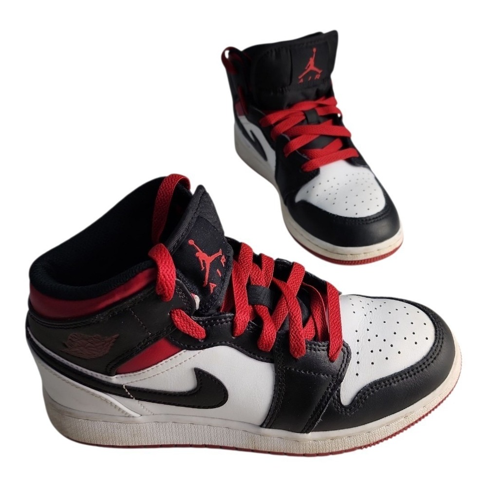Jordan Air Jordan 1 Mid GS Kids Sz 4Y White Black Red Basketball Sneakers Retro